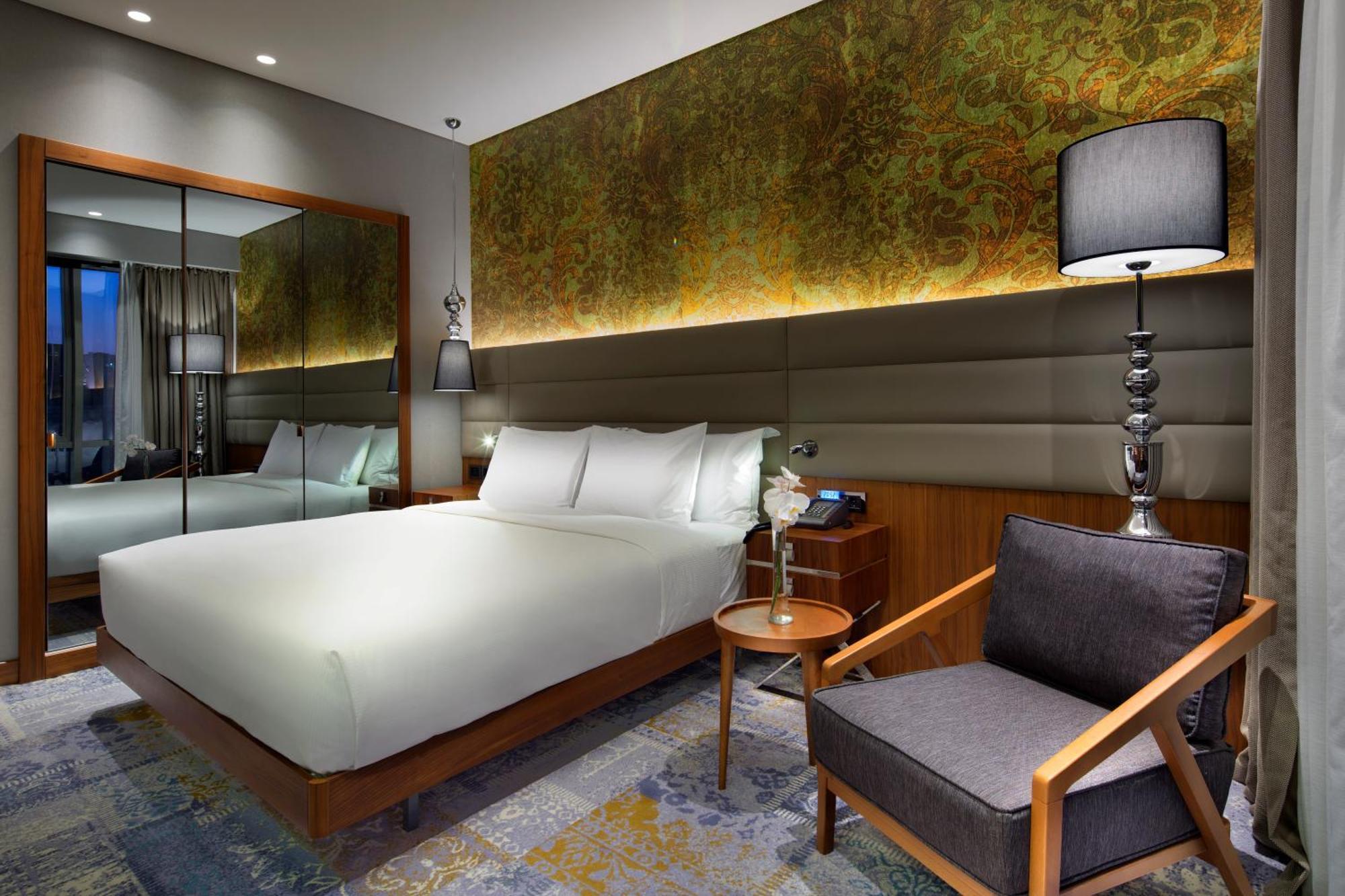 Doubletree By Hilton Istanbul - Piyalepasa Hotel Exterior photo