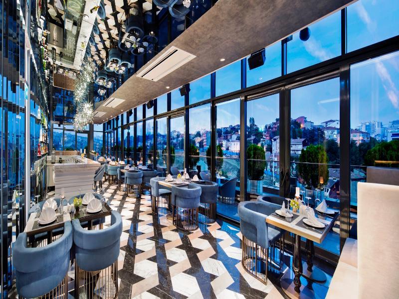 Doubletree By Hilton Istanbul - Piyalepasa Hotel Exterior photo The 360° Sky Bar